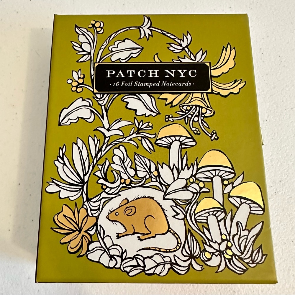 Patch NYC Foil Stamped Notecards Box of 16 - Picture 3 of 6